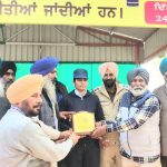 ਪੀ.ਟੀ.ਯੂ (ਰਜਿ 31) ਫ਼ਰੀਦਕੋਟ ਵੱਲੋ ਟ੍ਰੈਫਿਕ ਪੁਲਸ ਦੀ ਅਨੂ ਬਾਲਾ ਤੇ ਟ੍ਰੈਫਿਕ ਇੰਚਾਰਜ ਵਕੀਲ ਸਿੰਘ ਬਰਾੜ ਨੂੰ ਕੀਤਾ ਸਨਮਾਨਿਤ:- ਚੇਅਰਮੈਨ ਭੱਟੀ