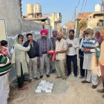 ਚੇਅਰਮੈਨ ਆਰੇਵਾਲਾ ਨੇ ਇੰਦਰਾ ਕਲੋਨੀ ’ਚ ਗਲੀਆਂ ਬਣਾਉਣ ਦਾ ਕੰਮ ਕਰਵਾਇਆ ਸ਼ੁਰੂ