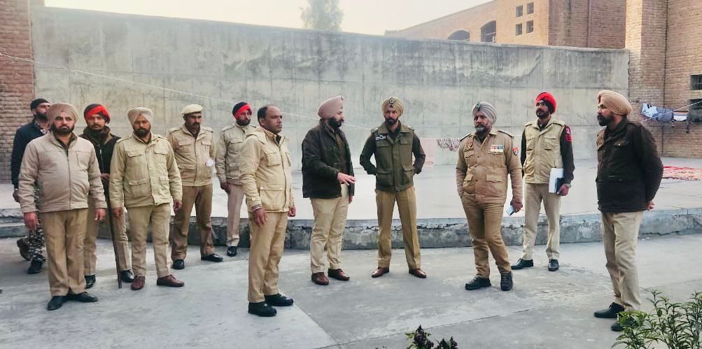 100 ਦੇ ਕਰੀਬ ਪੁਲਿਸ ਮੁਲਾਜ਼ਮਾਂ ਵੱਲੋਂ ਕੇਦਰੀ ਮਾਡਰਨ ਜ਼ੇਲ੍ਹ ਦੀ ਕੀਤੀ ਗਈ ਅਚਨਚੇਤ ਚੈਕਿੰਗ