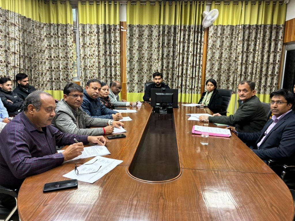 ਮੇਅਰ ਪਦਮਜੀਤ ਸਿੰਘ ਮਹਿਤਾ ਦੀ ਅਗਵਾਈ ਹੇਠ ਐਫ ਐਂਡ ਸੀ ਸੀ ਦੀ ਮੀਟਿੰਗ ਆਯੋਜਿਤ, 25 ਕਰੋੜ ਰੁਪਏ ਦੇ ਵਿਕਾਸ ਏਜੰਡਿਆਂ ਨੂੰ ਪ੍ਰਵਾਨਗੀ