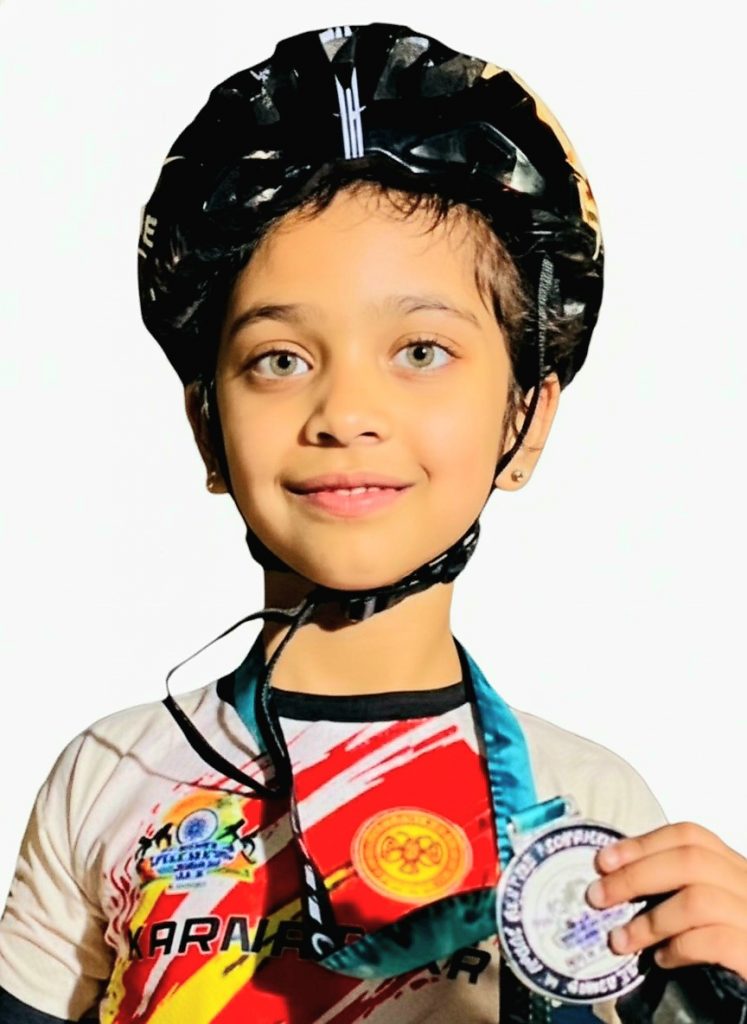 ਐੱਚ.ਐੱਸ. ਬੇਦੀ ਦੀ ਪੋਤਰੀ ਇਨਾਇਤ ਨੇ ਸ਼ਹਿਰ ਦਾ ਨਾਂਅ ਚਮਕਾਇਆ : ਢੋਸੀਵਾਲ