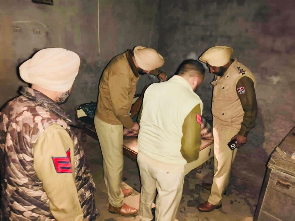 ਪੁਲਿਸ ਪ੍ਰਸ਼ਾਸ਼ਨ ਵੱਲੋ ਜਿਲ੍ਹੇ ਅੰਦਰ ਵੱਡੇ ਪੱਧਰ ’ਤੇ ਚਲਾਇਆ ਗਿਆ ਸਰਚ ਆਪ੍ਰੇਸ਼ਨ