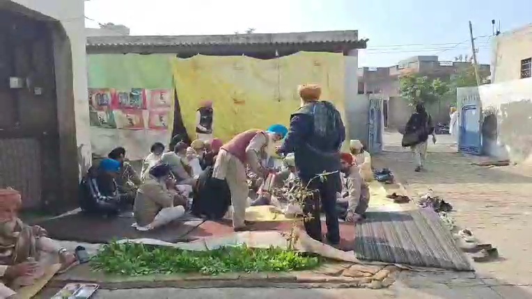 ਨੌਜਵਾਨ ਵੱਲੋਂ ਪੱਖੇ ਨਾਲ ਫਾਹਾ ਲੈ ਕੇ ਖੁਦਕੁਸ਼ੀ, ਪਤਨੀ ਤੇ ਸੱਸ ਖ਼ਿਲਾਫ਼ ਮਾਮਲਾ ਦਰਜ