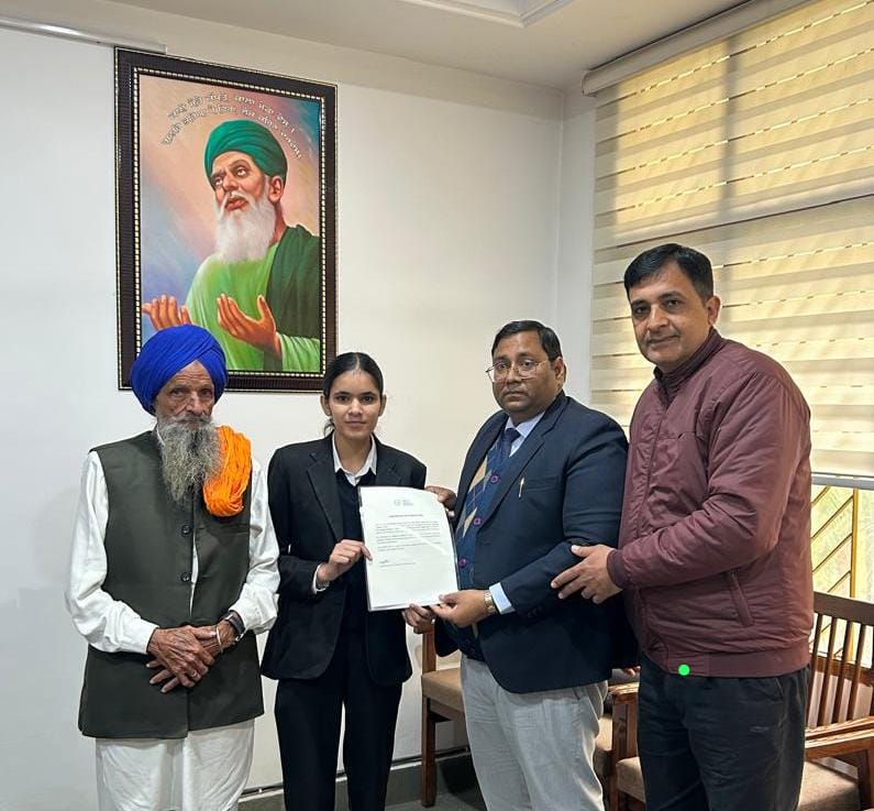 ਬਾਬਾ ਫਰੀਦ ਲਾਅ ਕਾਲਜ ਦੀ ਵਿਦਿਆਰਥਣ ਨੇ ਪਬਲਿਸ਼ ਕਰਵਾਇਆ ਰਿਸਰਚ ਪੇਪਰ