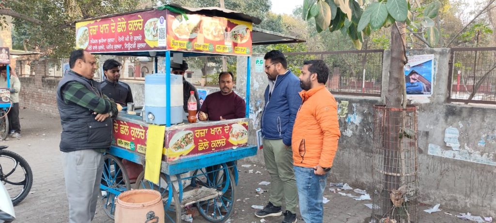 ਸਕੂਲਾਂ ਦੇ ਨੇੜੇ ਸਟਰੀਟ ਫੂਡ ਵੈਂਡਰਾਂ ਦੀ ਫੂਡ ਸੇਫ਼ਟੀ ਜਾਂਚ, ਨਿਯਮਾਂ ਦੀ ਪਾਲਣਾ ਯਕੀਨੀ ਬਣਾਉਣ ਲਈ ਹਦਾਇਤਾਂ ਜਾਰੀ