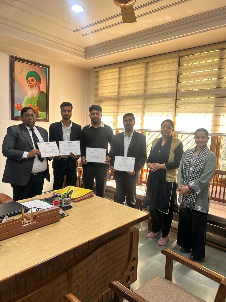 ਬਾਬਾ ਫਰੀਦ ਲਾਅ ਕਾਲਜ ਦੇ ਵਿਦਿਆਰਥੀਆਂ ਦੀ ਇੰਟਰਨੈਸ਼ਨਲ ਮੂਟ ਕੋਰਟ ਕੰਪੀਟੀਸ਼ਨ ਵਿੱਚ ਝੰਡੀ