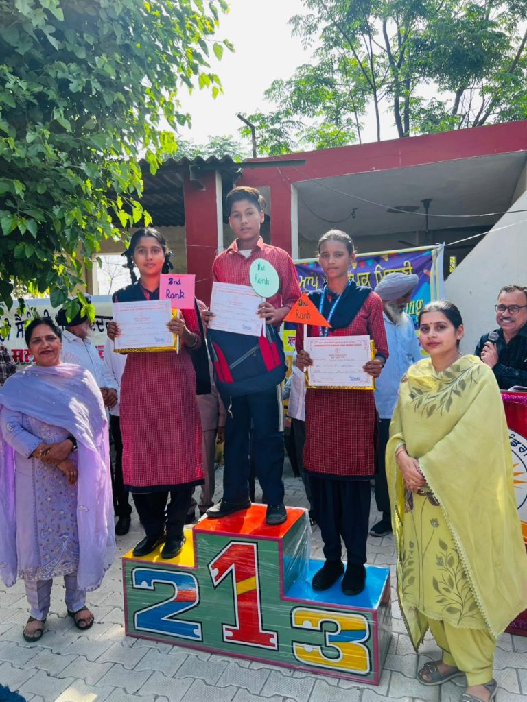 ਸਰਕਾਰੀ ਸੀਨੀਅਰ ਸੈਕੰਡਰੀ ਸਕੂਲ ਦੰਦਰਾਲਾ ਢੀਂਡਸਾ ਵਿਖੇ ਨਾਨ ਬੋਰਡ ਜਮਾਤਾਂ ਦਾ ਸਲਾਨਾ ਨਤੀਜਾ ਅਤੇ ਇਨਾਮ ਵੰਡ ਸਮਾਰੋਹ