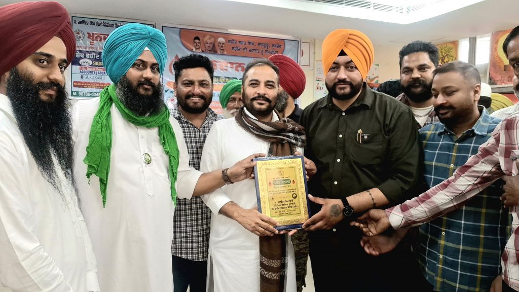 ਸ੍ਰ. ਜਸਵਿੰਦਰ ਸਿੰਘ ਢਿੱਲੋ ਮੈਮੋਰੀਅਲ ਵੈਲਫੇਅਰ ਸੁਸਾਇਟੀ (ਰਜਿ) ਫ਼ਰੀਦਕੋਟ ਵੱਲੋ 23 ਮਾਰਚ ਦੇ ਸ਼ਹੀਦਾਂ ਦੀ ਸ਼ਹਾਦਤ ਨੂੰ ਸਮਰਪਿਤ ਵਿਸ਼ਾਲ ਖ਼ੂਨਦਾਨ ਕੈਂਪ ਲਗਾਇਆ ਗਿਆ।