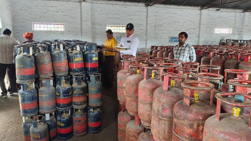 ਪਟਿਆਲਾ ਜ਼ਿਲ੍ਹੇ ‘ਚ ਐਲਪੀਜੀ ਸਪਲਾਈ ਆਮ ਵਾਂਗ, ਲੋਕਾਂ ਨੂੰ ਜਮ੍ਹਾਂਖੋਰੀ ਤੇ ਅਫ਼ਵਾਹਾਂ ਤੋਂ ਬਚਣ ਦੀ ਲੋੜ- ਵਰਜੀਤ ਵਾਲੀਆ