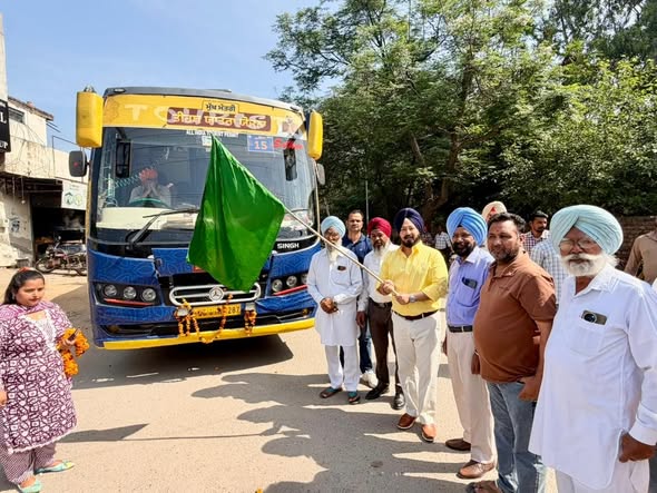 ਵਿਧਾਇਕ ਅਜੀਤਪਾਲ ਸਿੰਘ ਕੋਹਲੀ ਵੱਲੋਂ ਵਾਰਡ ਨੰਬਰ 54 ਬਡੂੰਗਰ ਤੋਂ ਤੀਰਥ ਯਾਤਰਾ ਬੱਸ ਰਵਾਨਾ