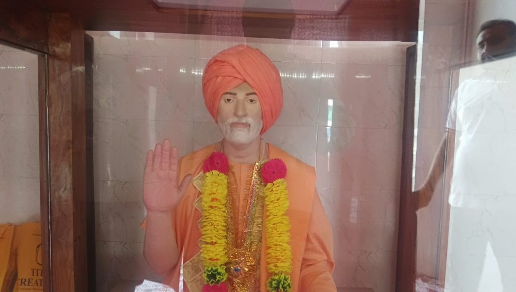 ਸਵਾਮੀ ਸ੍ਰੀ ਸ੍ਰੀ ਗਿਰੀ ਜੀ ਮਹਾਰਾਜ ਜੀ ਦੀ 5ਵੀ ਮੂਰਤੀ ਸਥਾਪਨਾ ਦਿਵਸ ਮਨਾਇਆ