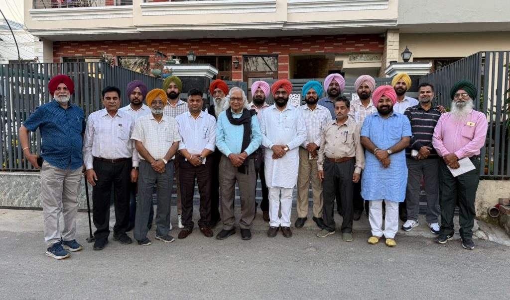 ਮਹਿਫਲ ਮਿੱਤਰਾਂ ਦੀ’ ਸਾਹਿਤਕ ਪ੍ਰੋਗਰਾਮ ਵਿੱਚ ਸ਼ਾਇਰਾਂ ਨੇ ਰੰਗ ਬੰਨੇ