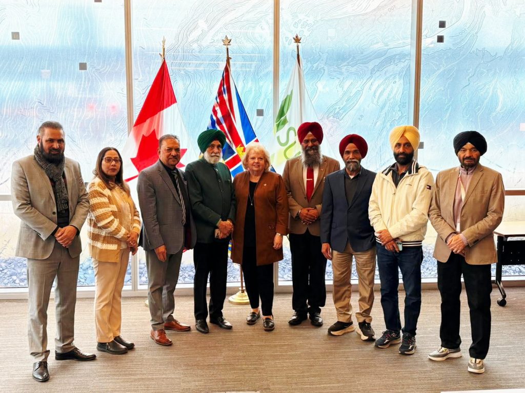 ਸਰੀ ਦੀ ਮੇਅਰ ਬਰਿੰਡਾ ਲੌਕ ਵੱਲੋਂ ਪੰਜਾਬੀ ਪ੍ਰੈੱਸ ਕਲੱਬ ਨਾਲ ਅਹਿਮ ਮੀਟਿੰਗ; ਫਿਰੌਤੀਆਂ ਤੇ ਸੁਰੱਖਿਆ ਮੁੱਦਿਆਂ ‘ਤੇ  ਖੁੱਲ੍ਹ ਕੇ ਹੋਈ ਵਿਚਾਰ ਚਰਚਾ