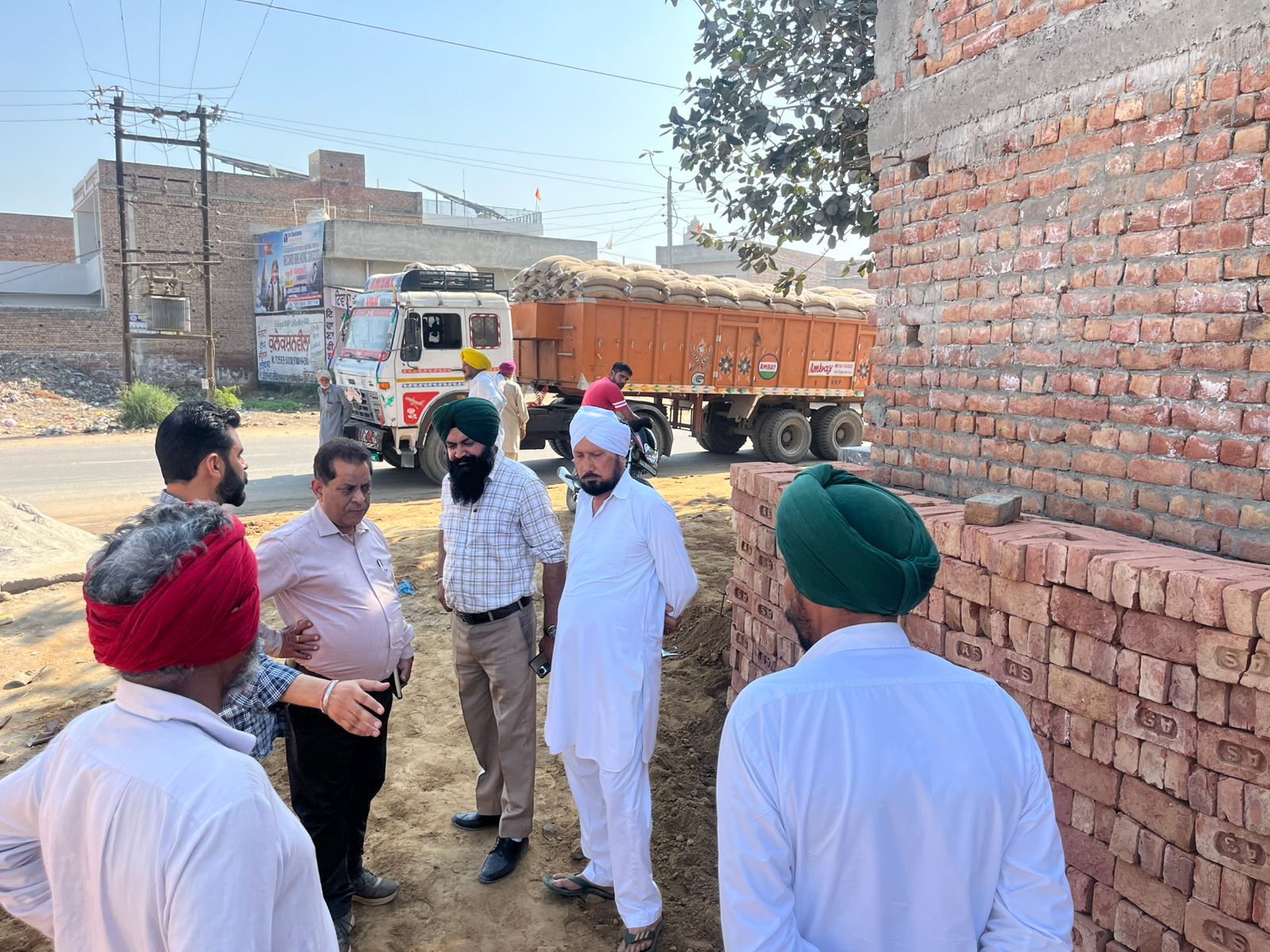ਪਿੰਡ ਸੰਧਵਾਂ ਦੇ ਸੁੰਦਰੀਕਰਨ ਤਹਿਤ ਮੇਨ ਰੋਡ ’ਤੇ ਪਾਰਕ ਦਾ ਨਿਰਮਾਣ ਕੀਤਾ ਜਾਵੇਗਾ : ਧਾਲੀਵਾਲ/ਕੁਸਲਾ