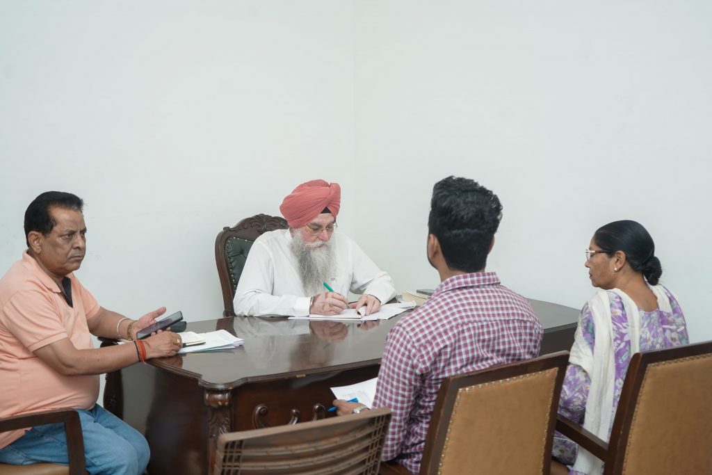 ‘ਮਾਵਾਂ-ਧੀਆਂ ਸਤਿਕਾਰ ਯੋਜਨਾ’ਰਜਿਸਟਰੇਸ਼ਨ ਪ੍ਰਕਿਰਿਆ ਤੇਜ਼ ਕਰਨ ਲਈ ਸਪੀਕਰ ਸੰਧਵਾਂ ਨੇ ਕੀਤੀ ਮੀਟਿੰਗ ਆਯੋਜਿਤ