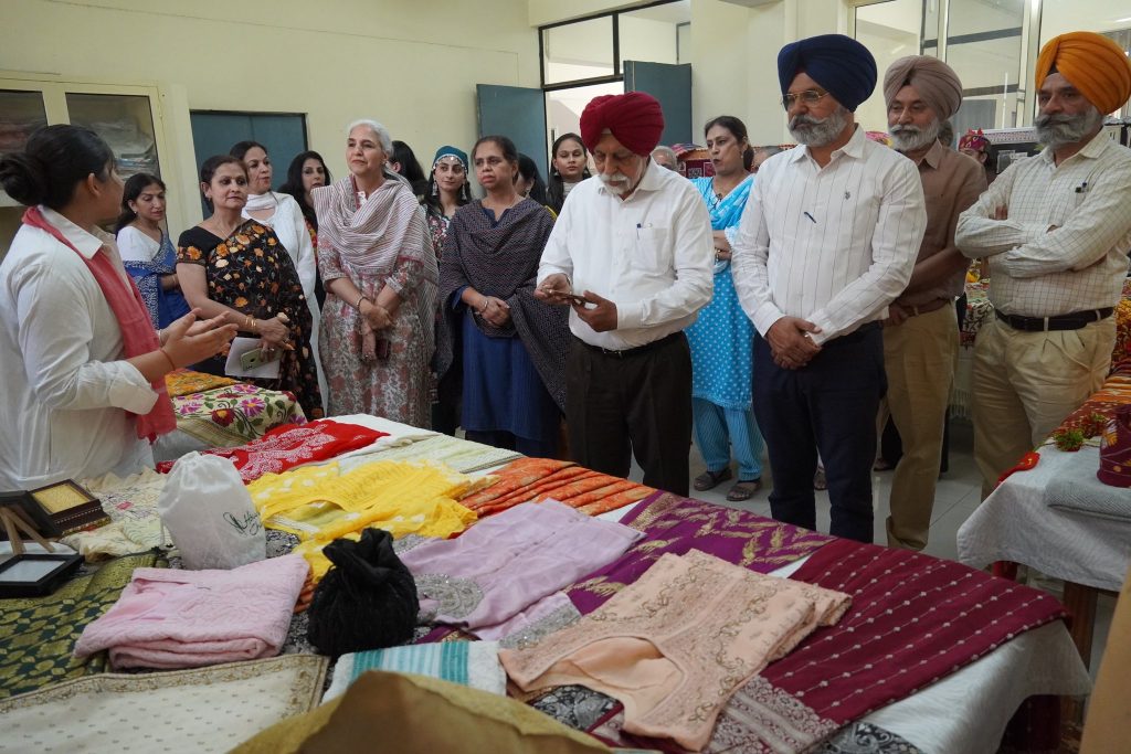 ਪੀ.ਏ.ਯੂ. ਵਿਖੇ ਰਾਸ਼ਟਰੀ ਟੈਕਸਟਾਈਲ ਦਿਹਾੜਾ ਮਨਾਉਣ ਲਈ ਵਿਸ਼ੇਸ਼ ਸਮਾਰੋਹ ਹੋਇਆ