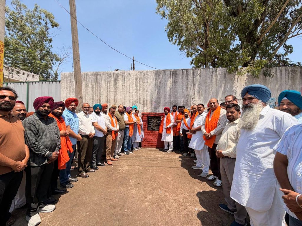 ਵਿਧਾਇਕ ਗਰੇਵਾਲ ਵੱਲੋਂ ਕਰੀਬ 4.5 ਕਰੋੜ ਰੁਪਏ ਦੇ ਨਵੇਂ ਸੀਵਰੇਜ ਪ੍ਰੋਜੈਕਟ ਦਾ ਕੀਤਾ ਗਿਆ ਉਦਘਾਟਨ