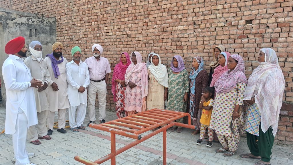 ਨਰੇਗਾ ਰੁਜ਼ਗਾਰ ਪ੍ਰਾਪਤ ਮਜਦੂਰ ਯੂਨੀਅਨ ਫ਼ਰੀਦਕੋਟ ਦੀ ਸ਼ਹੀਦ ਕਾਮਰੇਡ ਅਮੋਲਕ ਸਿੰਘ ਜੀ ਦੀ ਬਰਸੀ ਸਬੰਧੀ ਪਿੰਡ ਨਵੀ ਪਿਪਲੀ ਹੋਈ ਮੀਟਿੰਗ।