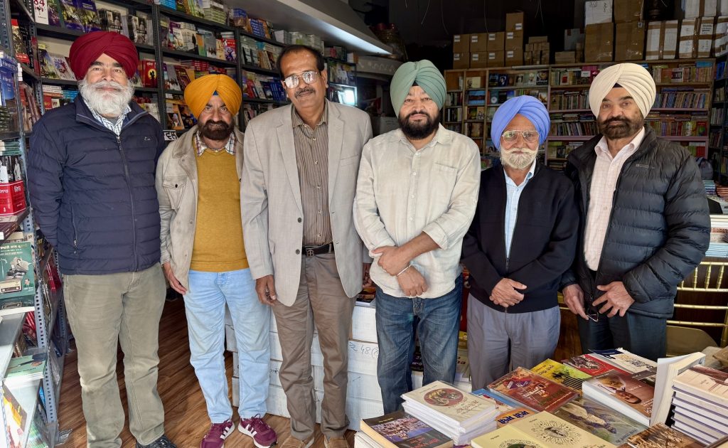 ਪੰਜਾਬੀ ਗੀਤਕਾਰੀ ਦੇ ‘ਗੁਆਚੇ ਲਾਲਾਂ’ ਦੇ ਖੋਜੀ ਲੇਖਕ ਅਸ਼ੋਕ ਬਾਂਸਲ ਮਾਨਸਾ ਦਾ ਸਰੀ ਵਿਖੇ ਨਿੱਘਾ ਸਵਾਗਤ