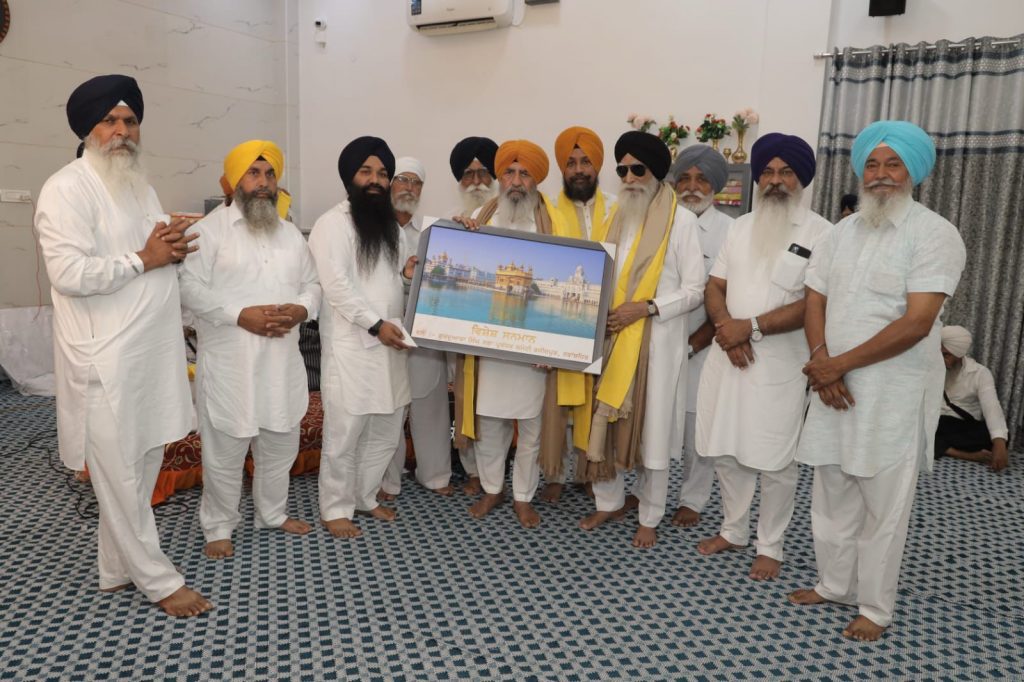 ਸ਼੍ਰੋਮਣੀ ਰਾਗੀ, ਪੰਥ ਰਤਨ ਰਾਗੀ ਭਾਈ ਗੁਰਮੇਜ ਸਿੰਘ ਸਾਹਿਬ ਜੀ ਦਾ ਸਨਮਾਨ।