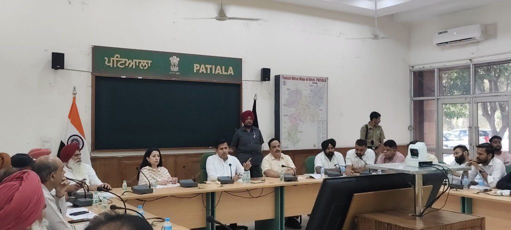 ਪਟਿਆਲਾ ‘ਚ ਐਸ ਆਈ ਆਰ-2026 ਸਬੰਧੀ ਡੀ.ਸੀ. ਦੀ ਅਗਵਾਈ ਹੇਠ ਮਹੱਤਵਪੂਰਨ ਮੀਟਿੰਗ