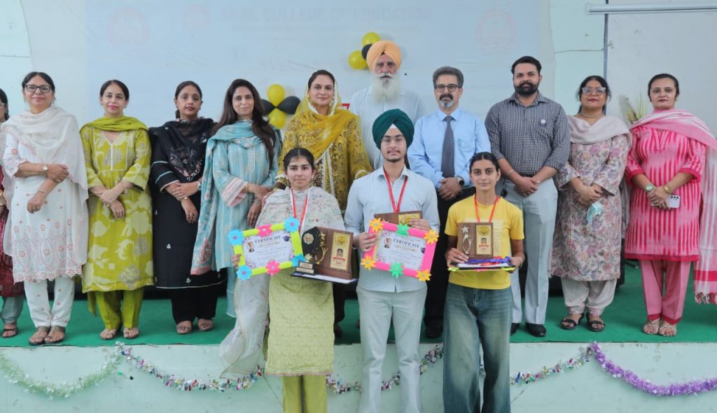 ਅਕਾਲ ਅਕੈਡਮੀ ਮਸਤੂਆਣਾ ਸਾਹਿਬ ਵਿਖੇ ਬਾਰਵੀਂ ਜਮਾਤ ਦੇ ਹੋਣਹਾਰ ਵਿਦਿਆਰਥੀਆਂ ਲਈ ਵਿਸ਼ੇਸ਼ ਸਨਮਾਨ ਸਮਾਰੋਹ ਦਾ ਆਯੋਜਨ