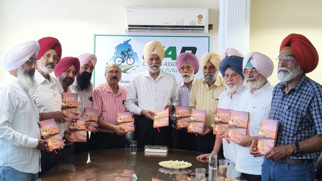 ਸਮਾਜਕ ਤਬਦੀਲੀ ਵਿੱਚ ਸਾਹਿਤਕਾਰਾਂ ਦਾ ਵੱਡਾ ਯੋਗਦਾਨ ਹੈ — ਸੁਰਜੀਤ ਸਿੰਘ ਰੱਖੜਾ