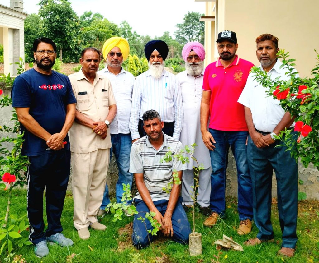 ਐਲ.ਬੀ.ਸੀ.ਟੀ. ਵੱਲੋਂ ਰੁੱਖ ਲਗਾਓ ਮੁਹਿੰਮ ਲਗਾਤਾਰ ਜਾਰੀ : ਪ੍ਰਧਾਨ ਭੋਲਾ