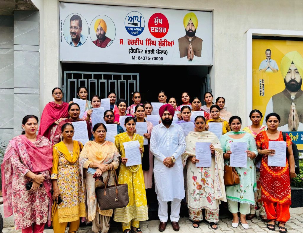 ਕੈਬਨਿਟ ਮੰਤਰੀ ਹਰਦੀਪ ਸਿੰਘ ਮੁੰਡੀਆਂ ਨੇ ਹਲਕਾ ਸਾਹਨੇਵਾਲ ਦੀਆਂ 24 ਨਵ-ਨਿਯੁਕਤ ਆਂਗਣਵਾੜੀ ਵਰਕਰਾਂ ਨੂੰ ਵੰਡੇ ਨਿਯੁਕਤੀ ਪੱਤਰ