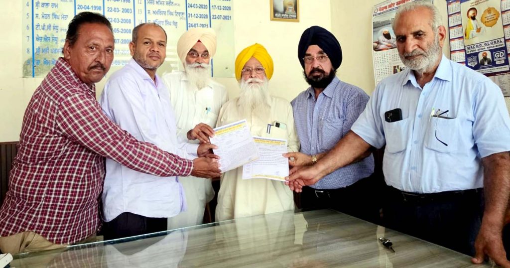 ਲਾਲਾ ਲਾਜਪਤ ਰਾਏ ਪਾਰਕ ਕੋਟਕਪੂਰਾ ਦੀਆਂ ਸਮੱਸਿਆਵਾਂ ਨੂੰ ਲੈ ਕੇ ਵਫ਼ਦ ਕਾਰਜ ਸਾਧਕ ਅਫਸਰ ਨੂੰ ਮਿਲਿਆ