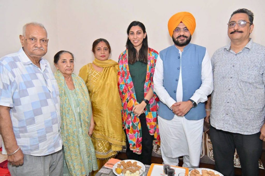 ਖੰਨੇ ਦੀ ਧੀ ਰਿਧਮ ਪਠਾਨੀਆ ਨੇ ਐਸ.ਐਸ.ਸੀ. ਪ੍ਰੀਖਿਆ ਵਿੱਚ ਆਲ ਇੰਡੀਆ ਪੱਧਰ ’ਤੇ ਦੂਜਾ ਰੈਂਕ ਹਾਸਲ ਕਰਕੇ ਰਚਿਆ ਇਤਿਹਾਸ: ਤਰੁਨਪ੍ਰੀਤ ਸਿੰਘ ਸੌਂਦ*