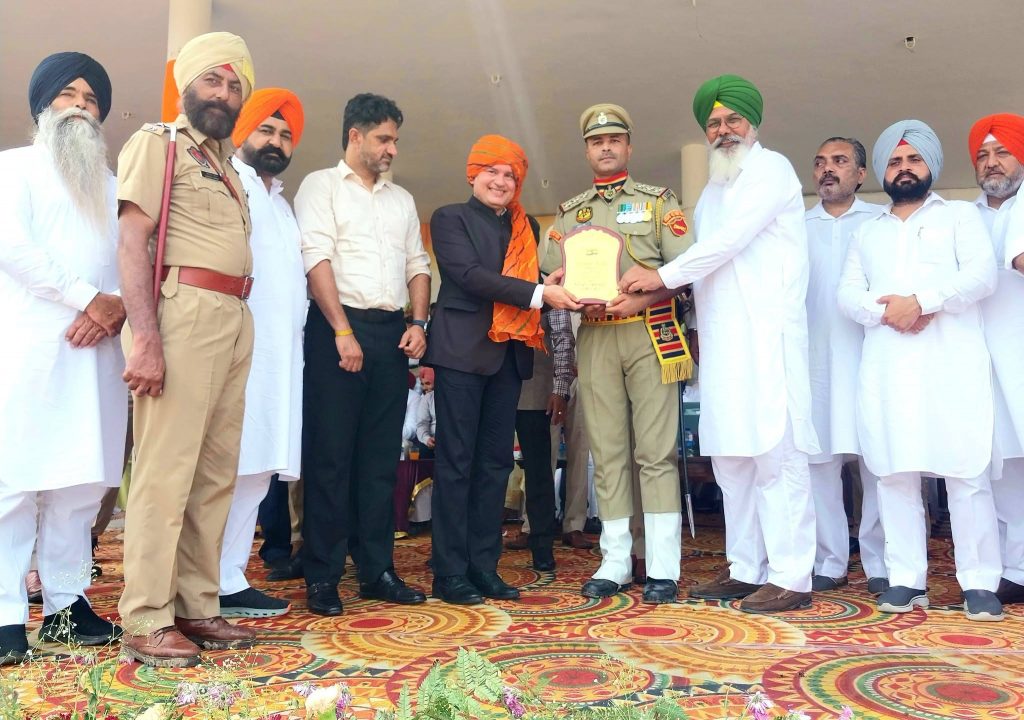 80ਵੇ ਆਜ਼ਾਦੀ ਦਿਹਾੜੇ ਤੇ ਫ਼ਰੀਦਕੋਟ ਵਿਖੇ ਡਿਪਟੀ ਕਮਿਸ਼ਨਰ ਫਰੀਦਕੋਟ ਨੇ ਲਹਿਰਾਇਆ ਤਿਰੰਗਾ ਝੰਡਾ