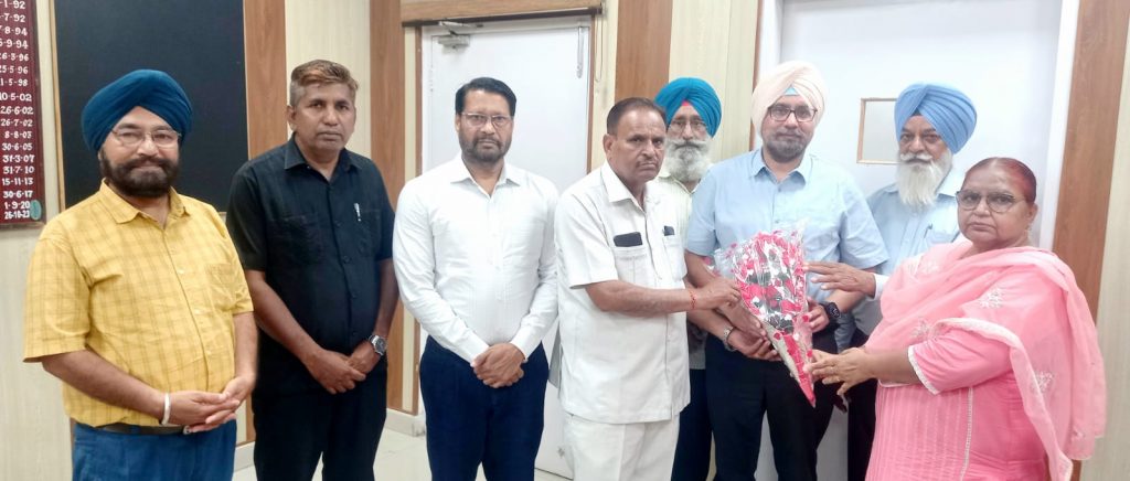ਟਰੱਸਟ ਨੇ ਡਾ. ਅਮਰਬੀਰ ਸਿੰਘ ਬੋਪਾਰਾਏ ਨਾਲ ਮੁਲਾਕਾਤ ਕੀਤੀ : ਢੋਸੀਵਾਲ