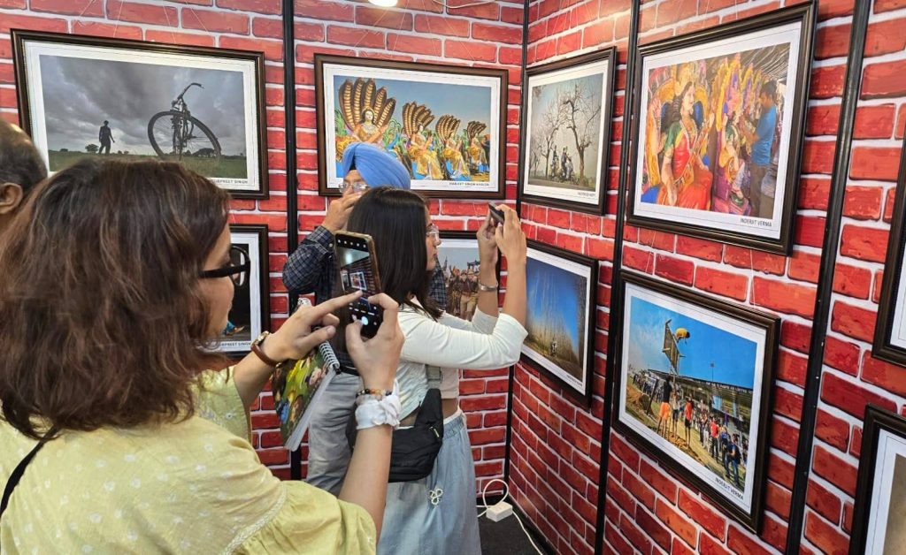‘ਵਨ ਥਊਜੈਂਡ ਵਰਡਜ਼’ ਨੇ ਤਸਵੀਰਾਂ ਰਾਹੀਂ ਸੁਣਾਈਆਂ ਹਜ਼ਾਰਾਂ ਕਹਾਣੀਆਂ