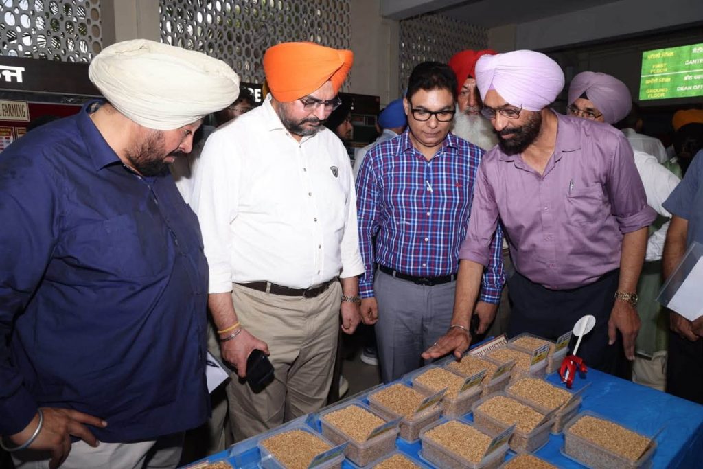 ਹਾੜੀ ਲਈ ਨਵੀਆਂ ਕਿਸਮਾਂ ਅਤੇ ਤਕਨੀਕਾਂ ਵਿਚਾਰਨ ਵਾਸਤੇ ਖੋਜ ਅਤੇ ਪਸਾਰ ਮਾਹਿਰਾਂ ਦੀ ਦੋ ਰੋਜ਼ਾ ਗੋਸ਼ਟੀ ਪੀ.ਏ.ਯੂ. ਵਿੱਚ ਸ਼ੁਰੂ ਹੋਈ