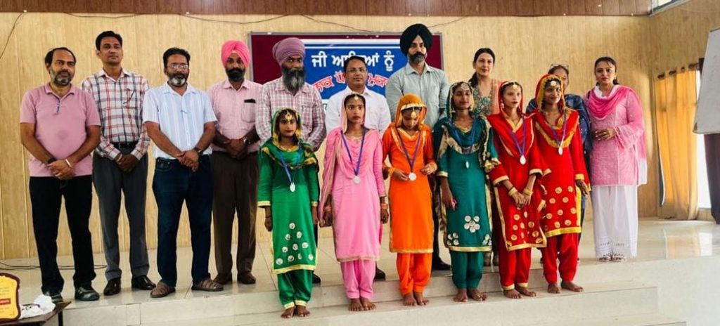 ਬਲਾਕ ਪੱਧਰੀ ਮੁਕਾਬਲਿਆਂ ’ਚ ਵਿਦਿਆਰਥੀਆਂ ਦਾ ਸ਼ਾਨਦਾਰ ਪ੍ਰਦਰਸ਼ਨ