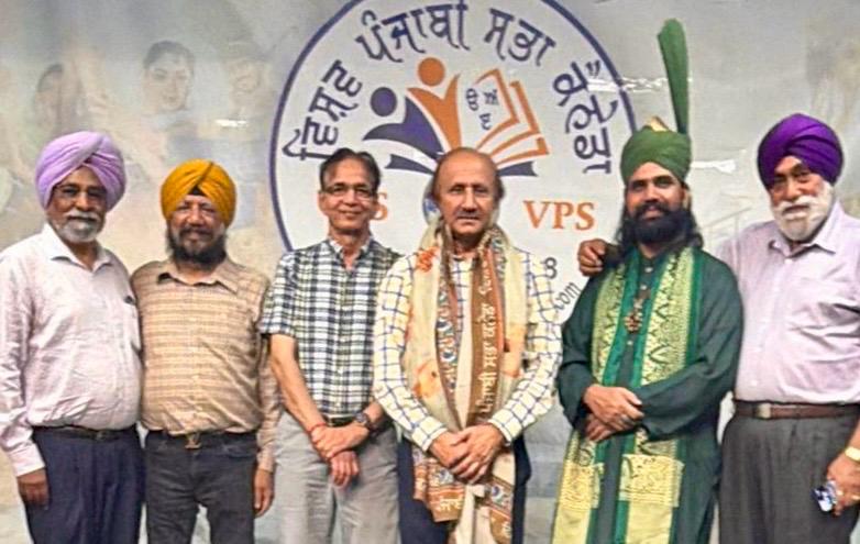 ਵਿਸ਼ਵ ਪੰਜਾਬੀ ਸਭਾ ਬਰਾਪਟਨ (ਕੈਨੇਡਾ) ਵੱਲੋਂ ਪੰਜਾਬੀ ਕਵੀ ਹਰਜਿੰਦਰ ਕੰਗ ਦਾ ਸਨਮਾਨ