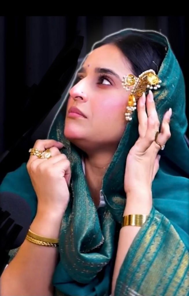 ਆਓ ਆਪਣੇ ਕੋਲ ਖਲੋਈਏ
