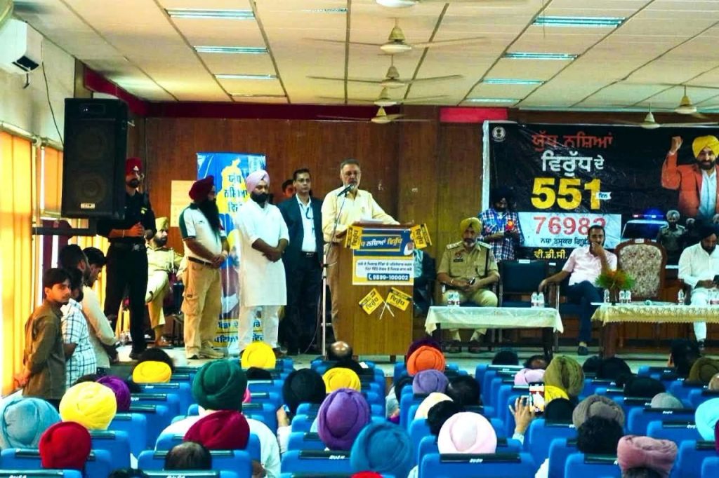 ਡ੍ਰੋਨ ਰਾਹੀਂ ਨਸ਼ਾ ਤਸਕਰਾਂ ’ਤੇ ‘ਬਾਜ਼ ਅੱਖ’: ਡਾ. ਬਲਬੀਰ ਸਿੰਘ