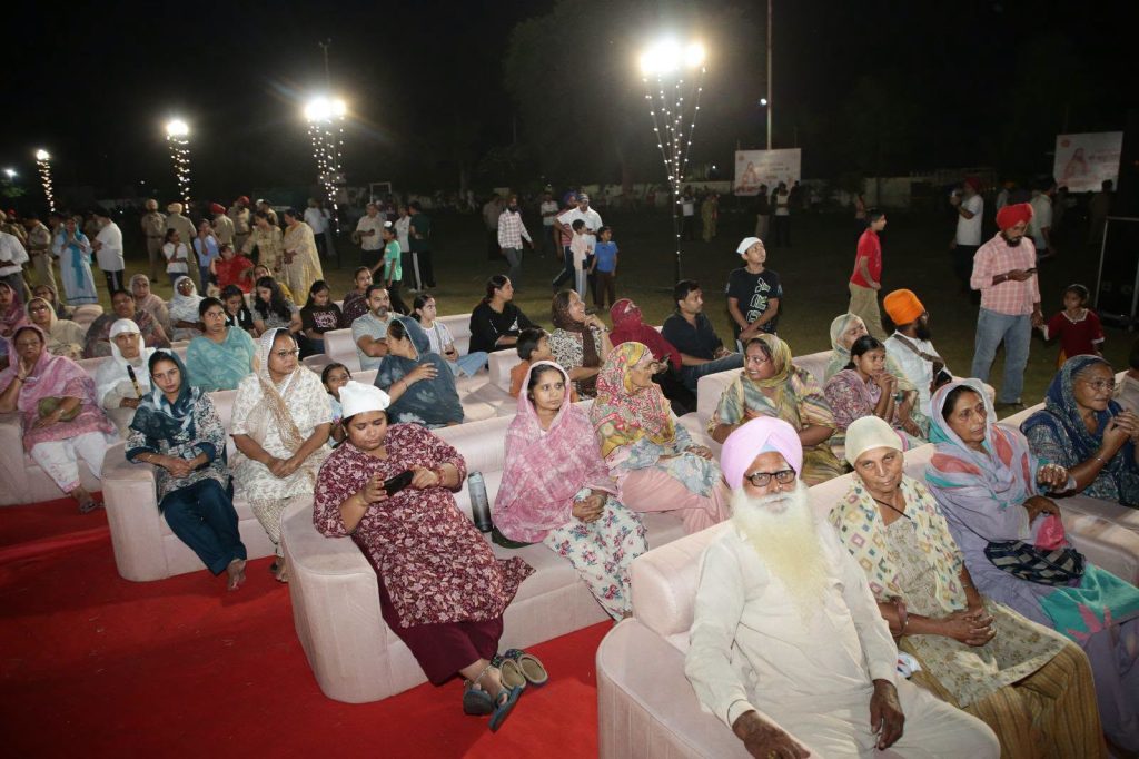 ਦਾਖਾ ‘ਚ ਪੰਜਾਬ ਸਰਕਾਰ ਵੱਲੋਂ ਕਰਵਾਏ ਡਰੋਨ ਸ਼ੋਅ ਨੂੰ ਸੰਗਤ ਦਾ ਭਰਵਾਂ ਹੁੰਗਾਰਾ
