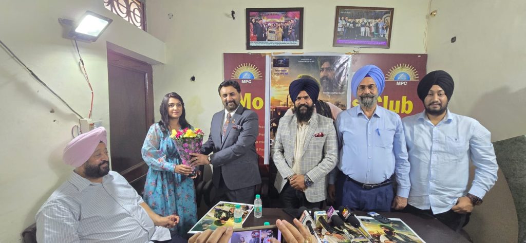 ‘ਦਾਦੇ ਦੀ ਪੈਲ਼ੀ’ ਰਾਹੀਂ ਵਿਰਾਸਤੀ ਜ਼ਮੀਨ ਦਾ ਦਰਦ ਬਿਆਨ ਕਰਦਾ ਹਰਿੰਦਰ ਹਰ ਦਾ ਨਵਾਂ ਗੀਤ ਰਲੀਜ਼