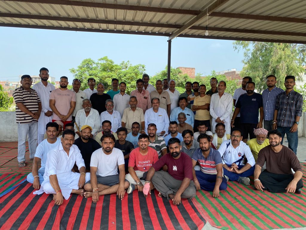 ਪ੍ਰਜਾਪਤ ਸਮਾਜ ਦੀ ਹੰਗਾਮੀ ਮੀਟਿੰਗ, ਸਮਾਜਿਕ ਮੁੱਦਿਆਂ ‘ਤੇ ਹੋਈ ਗੰਭੀਰ ਚਰਚਾ, ਨਵੰਬਰ ‘ਚ ਹੋਵੇਗੀ ਪ੍ਰਧਾਨ ਦੀ ਪਾਰਦਰਸ਼ੀ ਚੋਣ