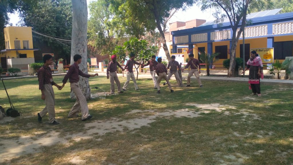 ਪੀ.ਐੱਮ.ਸ਼੍ਰੀ ਸਰਕਾਰੀ ਹਾਈ ਸਕੂਲ ਵਿਖੇ ‘ਬੈਗਲੈੱਸ ਡੇ’ ‘ਤੇ ਕਰਵਾਇਆ ਗਿਆ ਸ਼ਾਨਦਾਰ ‘ਸਪੋਰਟਸ ਡੇਅ’