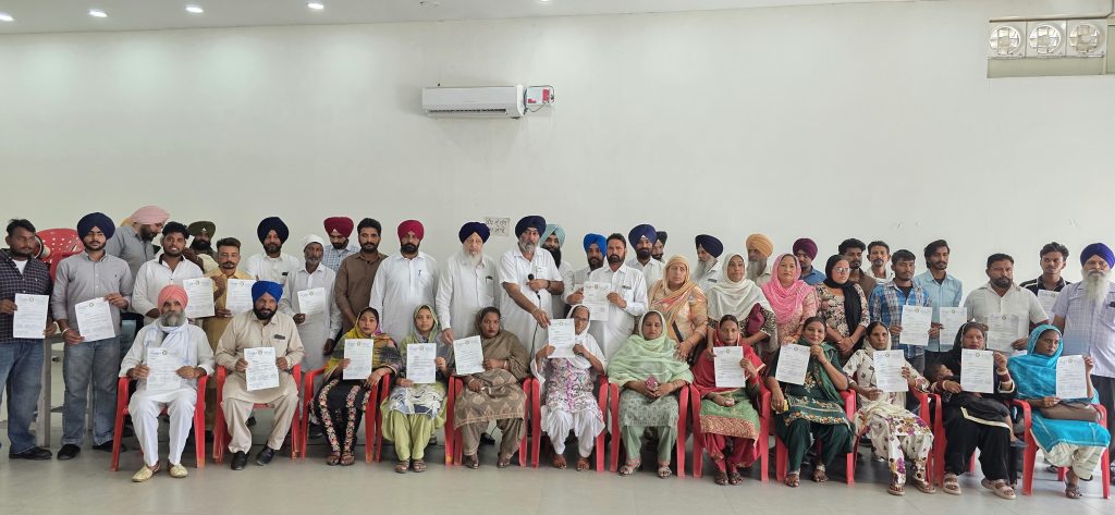 ਪਿੰਡ ਸੰਧਵਾਂ ਵਿਖੇ ਸ਼੍ਰੋਮਣੀ ਅਕਾਲੀ ਦਲ ਦੇ ਨਵ-ਨਿਯੁਕਤ ਅਹੁਦੇਦਾਰਾਂ ਨੂੰ ਵੰਡੇ ਗਏ ਨਿਯੁਕਤੀ ਪੱਤਰ