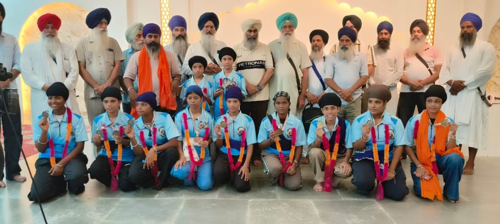ਦਸ਼ਮੇਸ਼ ਮਿਸ਼ਨ ਸਕੂਲ ਹਰੀ ਨੌ ਦੀ ਗੱਤਕਾ ਟੀਮ ਪੰਜਾਬ ਵਿੱਚੋਂ ਚੈਂਪੀਅਨ