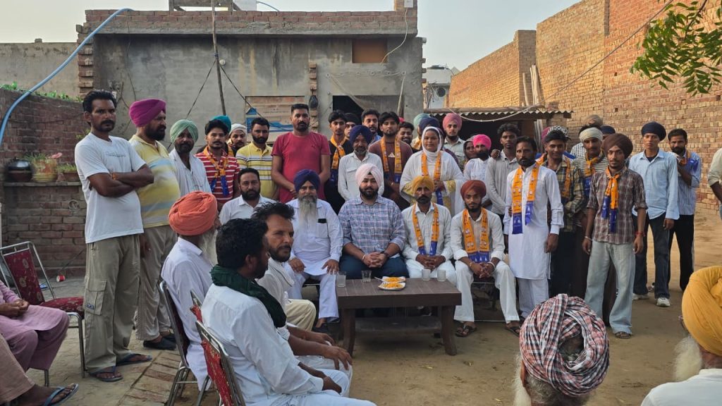 ਐਡਵੋਕੇਟ ਅਨੁਪ੍ਰਤਾਪ ਸਿੰਘ ਬਰਾੜ ਦੀ ਅਗਵਾਈ ਹੇਠ ਪਿੰਡ ਹਰੀਨੌ ਦੇ ਦਰਜਨਾਂ ਪਰਿਵਾਰ ਸ਼੍ਰੋਮਣੀ ਅਕਾਲੀ ਦਲ ਵਿੱਚ ਸ਼ਾਮਿਲ