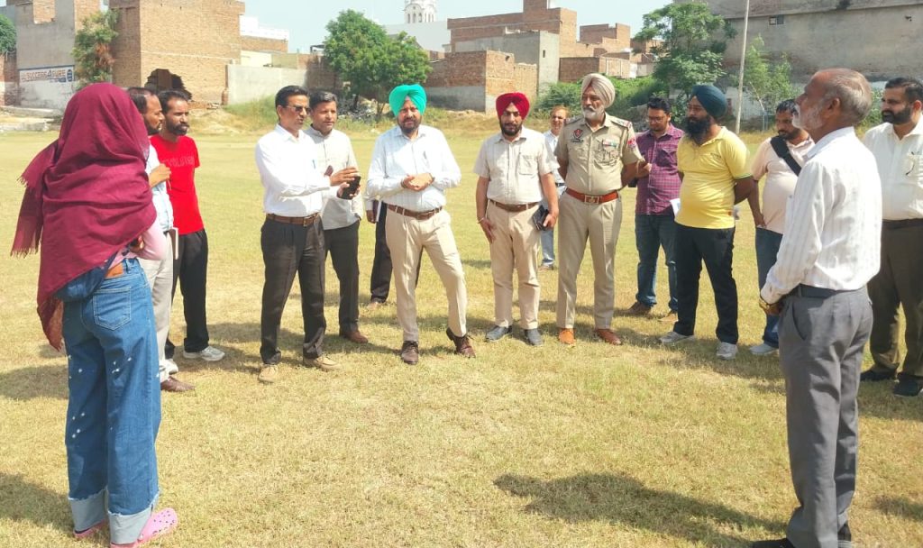 ਕੋਟਕਪੂਰਾ ਵਿਖੇ ਡਰੋਨ ਸ਼ੋਅ ਦੀਆਂ ਤਿਆਰੀਆਂ ਤੇ ਪ੍ਰਬੰਧਾਂ ਦਾ ਲਿਆ ਜਾਇਜ਼ਾਕੋਟਕਪੂਰਾ ਵਿਖੇ 30 ਸਤੰਬਰ ਨੂੰ ਹੋਵੇਗਾ ਡਰੋਨ ਸ਼ੋਅ
