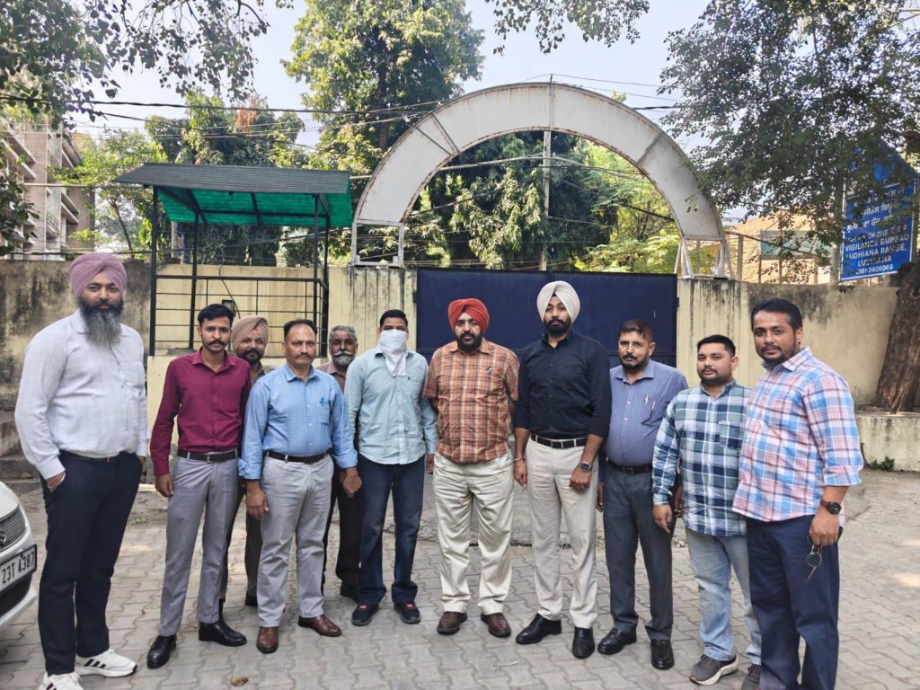 ਵਿਜੀਲੈਂਸ ਬਿਊਰੋ ਵੱਲੋਂ 25,000 ਰੁਪਏ ਰਿਸ਼ਵਤ ਲੈਂਦਾ ਨਗਰ ਨਿਗਮ ਦਾ ਇੰਸਪੈਕਟਰ, ਰੰਗੇ ਹੱਥੀਂ ਕਾਬੂ