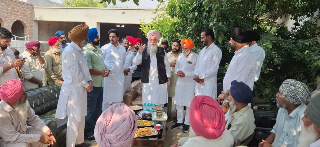 ਸਪੀਕਰ ਸੰਧਵਾਂ ਵੱਲੋਂ ਤਿੰਨ ਪਿੰਡਾਂ ਵਿੱਚ ਪਾਰਟੀ ਵਰਕਰਾਂ ਨਾਲ ਮੀਟਿੰਗਾਂ