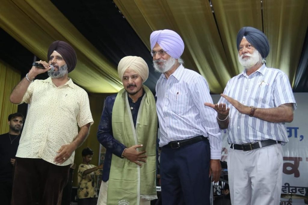 ਦੂਨ ਵਾਦੀ ’ਚ ਪੰਜਾਬੀ ਗਾਇਕਾਂ ਨੇ ਬਿਖੇਰੇ ਸੂਫ਼ੀ ਤੇ ਸੱਭਿਆਚਾਰਕ ਗਾਇਕੀ ਦੇ ਰੰਗ